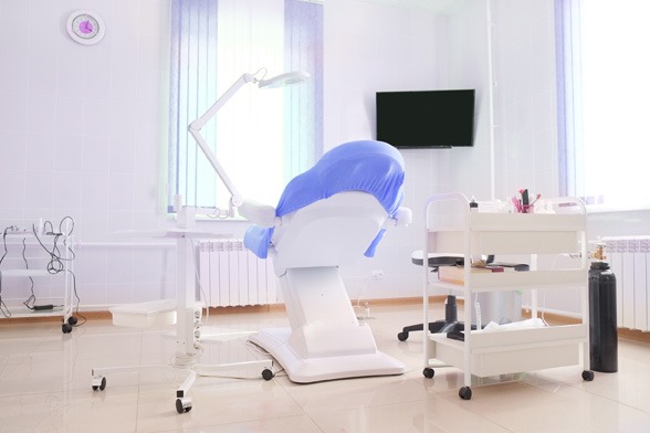 Specialty LED Lighting Solutions for Dermatology Specialty LED Lighting Solutions for Dermatology