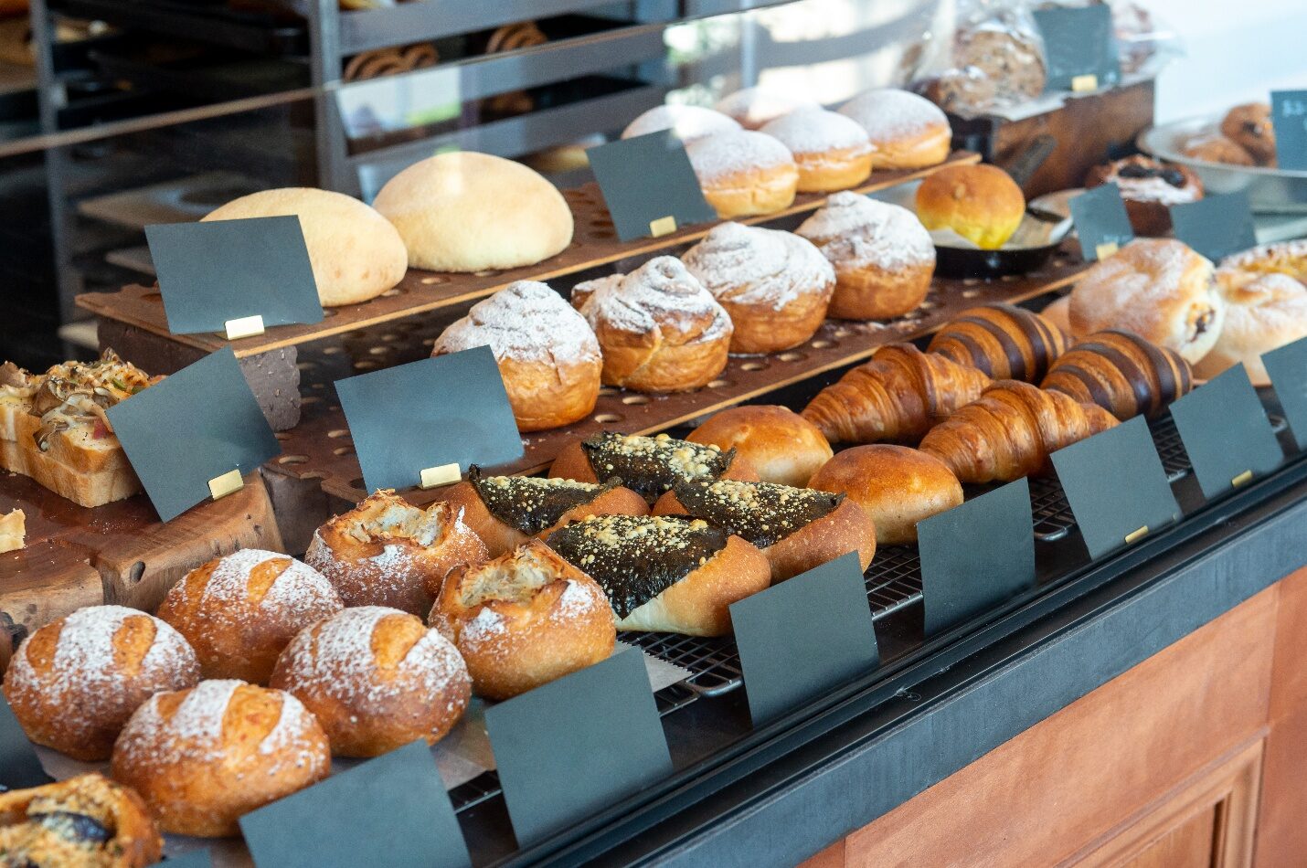 Food Display Light Placement