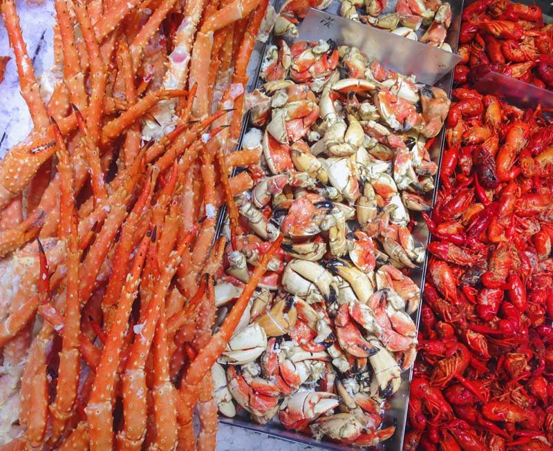 Vibrant Seafood Displays Vibrant Seafood Displays