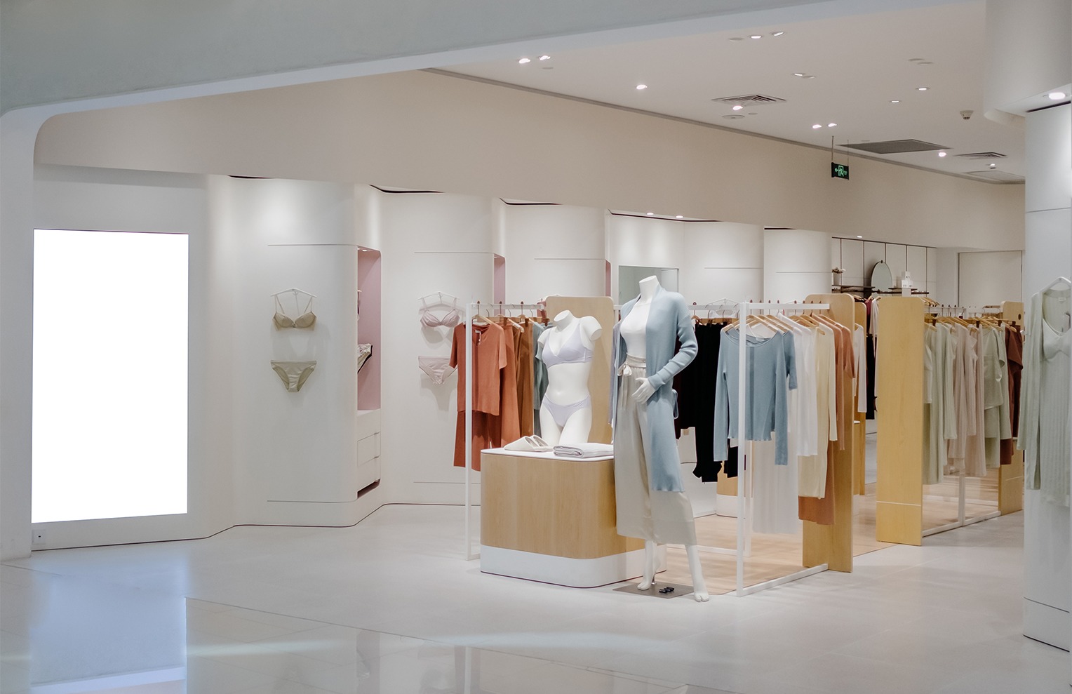 Store Lighting with Display-Case LED Store Lighting with Display-Case LED