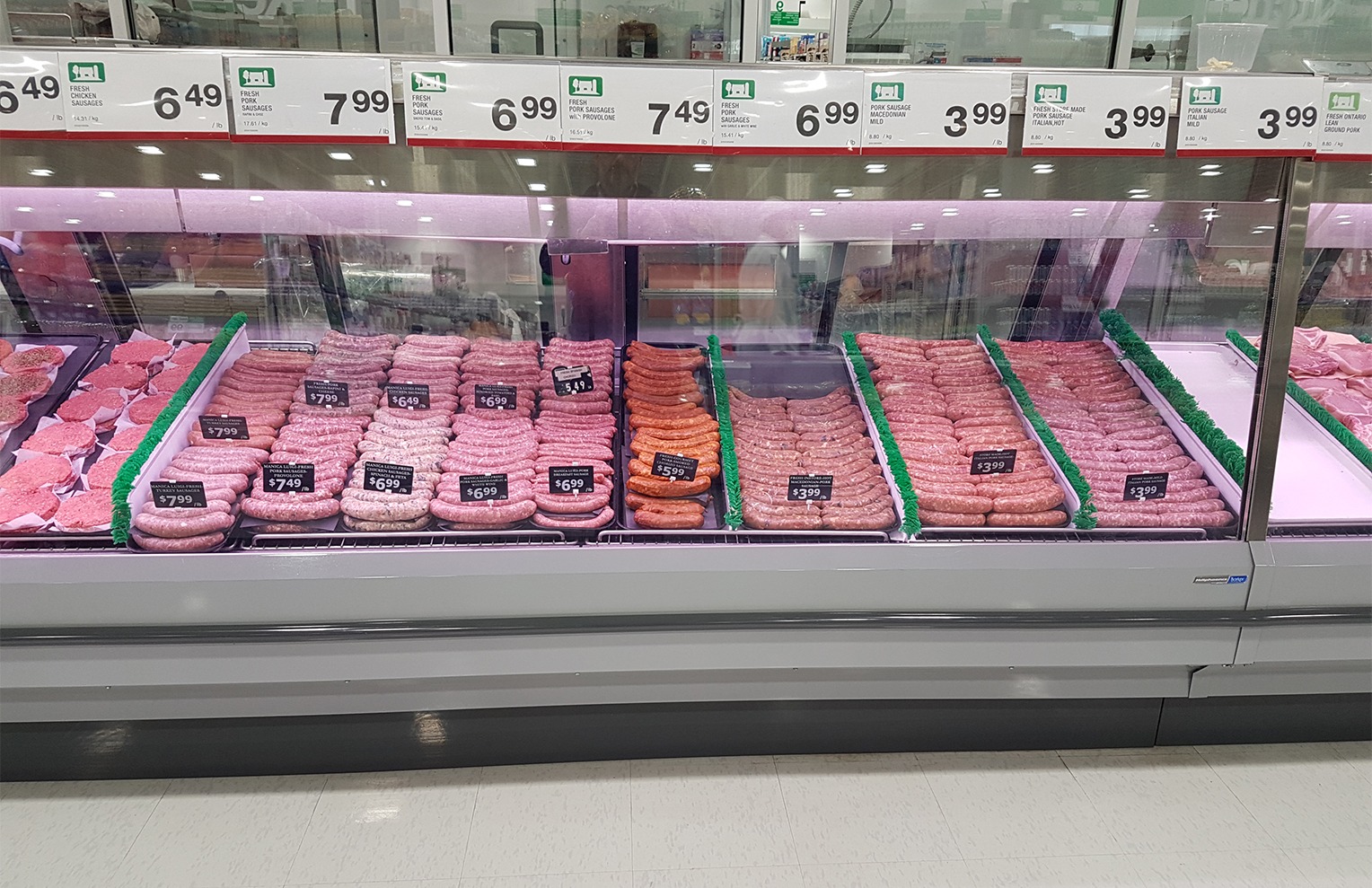 Temperature Fluctuations in Fresh Meat Merchandisers Temperature Fluctuations in Fresh Meat Merchandisers
