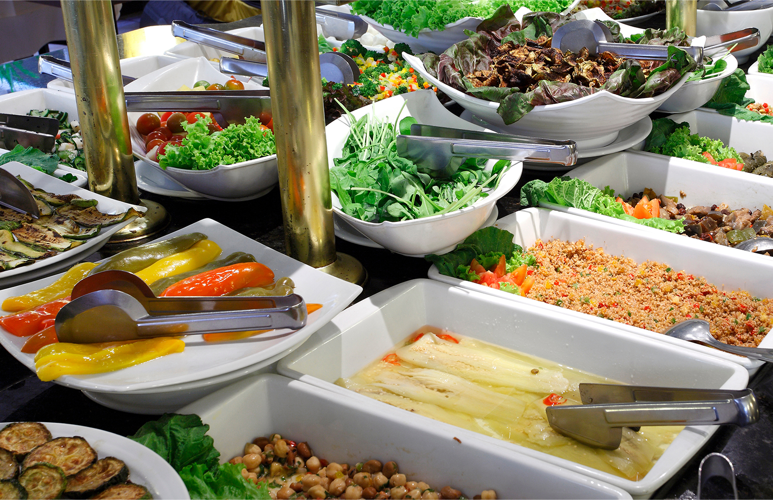 Spoilage and Holding Time of Retail Home Meal Replacements Dehydration of Deli Salads in Retail Merchandisers
